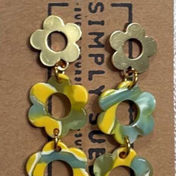 Retro Daisy Dangle Earrings - Yellow/Green Clay Marbled - Picture 3 of 4